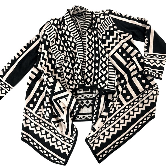 Charlie Paige Cardigan Aztec - Picture 1 of 12